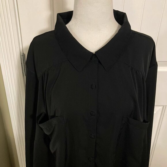 TORRID Plus-size black button-down 3/4th sleeve shirt ~ Goth 3X 4X silky blouse - Picture 3 of 13
